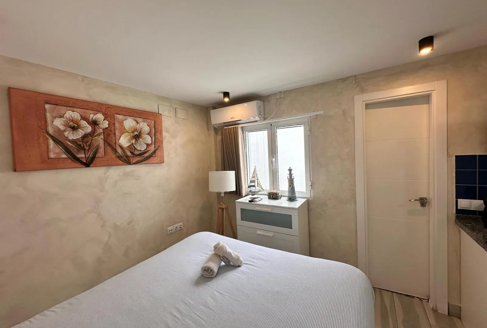 Playa Carihuela Apartamentos El Carmen Торремолинос